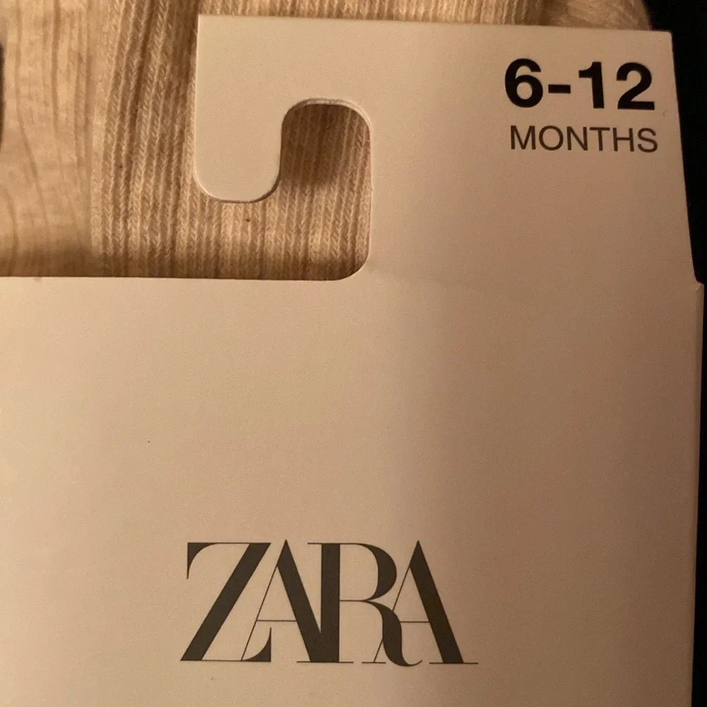NWT. Zara Sand Ribbed Tights. Size 6-12 Months.